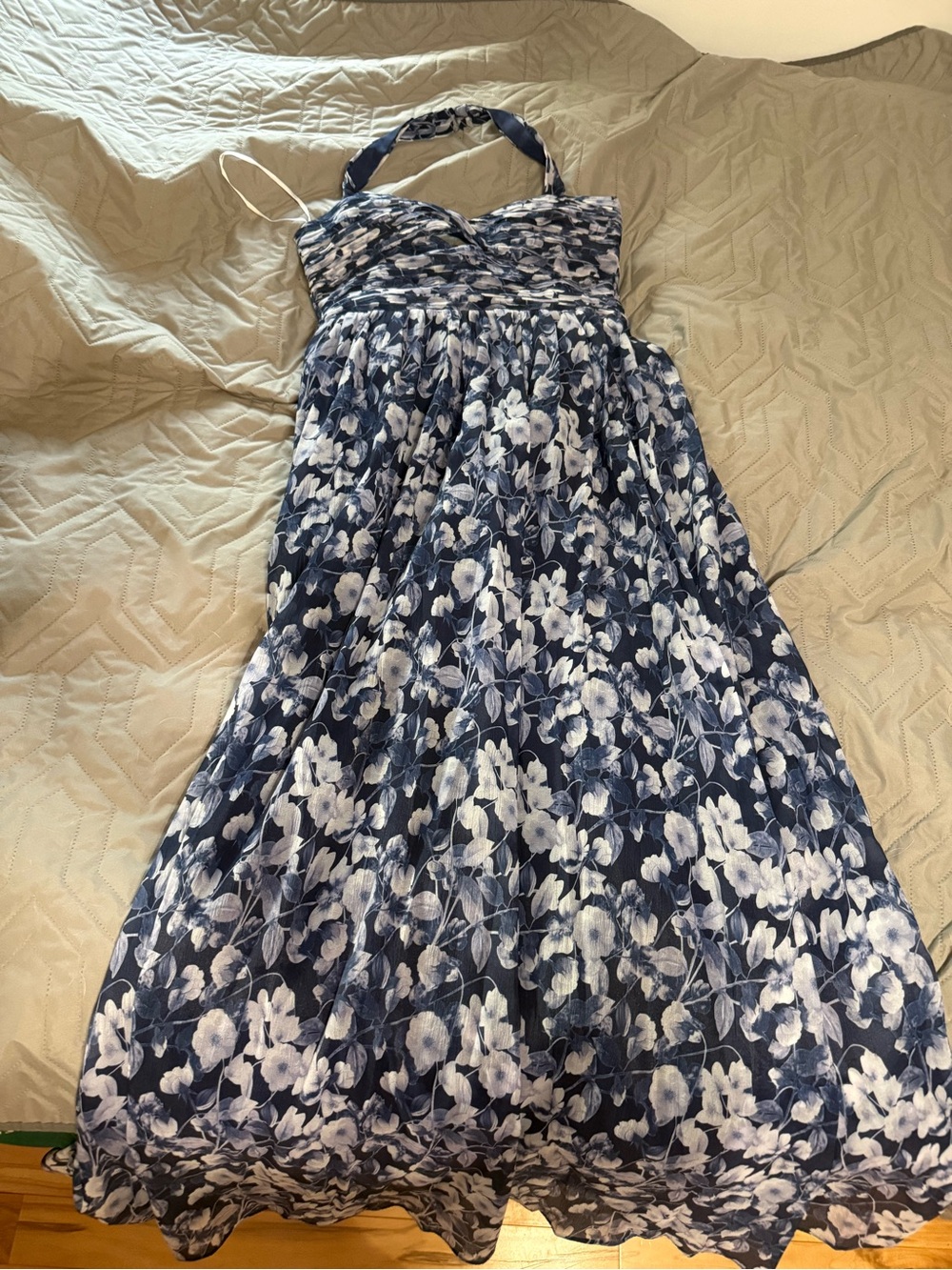 Lulu's Navy and White Floral Maxi Dress